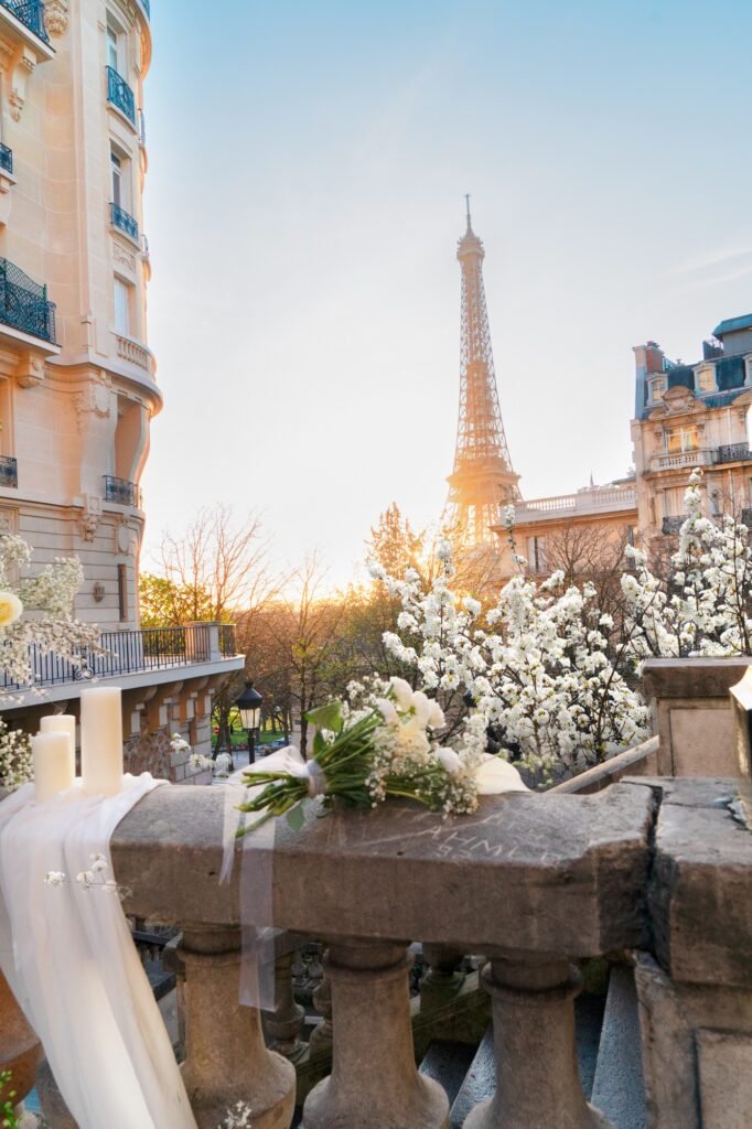 eiffel tour and Paris street